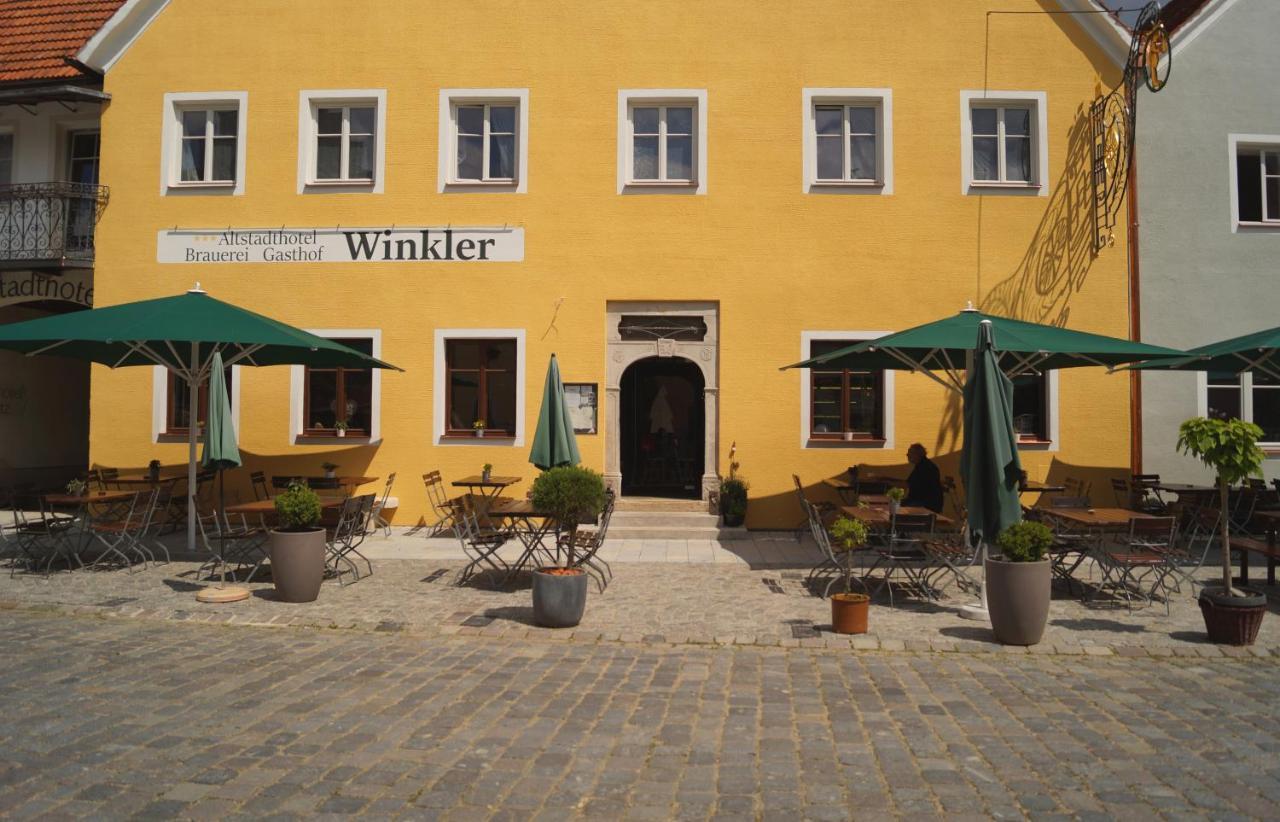 Altstadthotel Brauereigasthof Winkler Berching Exterior foto